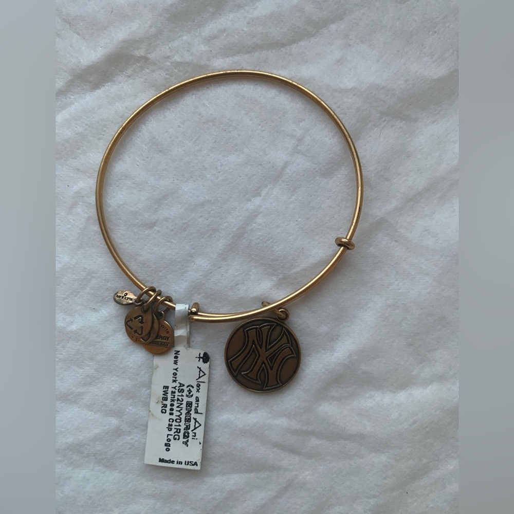 Alex and Ani Limited Addition NY Yankees MLB Bracelet